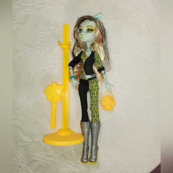 monster high Other - Monster high doll Frankie Stein freaky fuzion